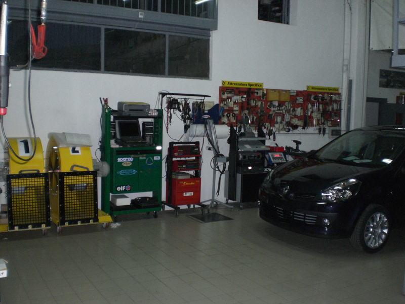 Officina meccanica